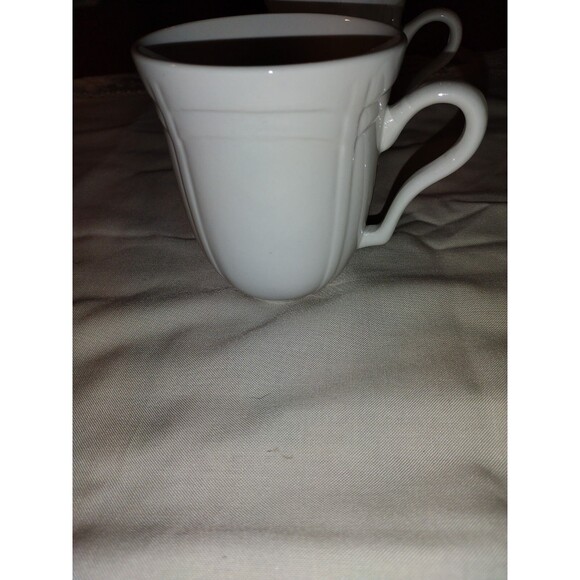 Gibson Designs LE CLAIRE White Coffee Mug Tea Cup Embossed Scalloped Set of 2 - Picture 7 of 9